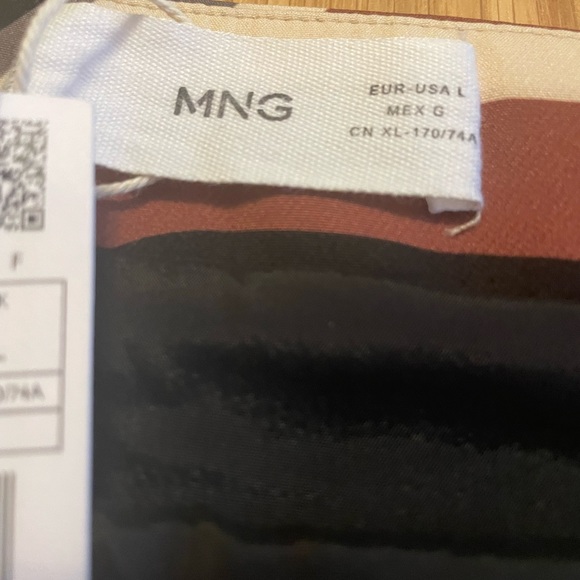 NWT: Mango Skirt (Size Large) - Picture 3 of 3
